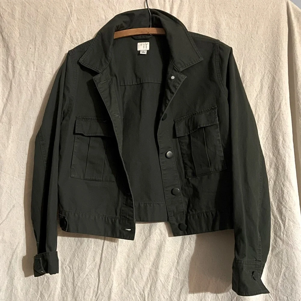 A new day forest green jacket - Picture 1 of 9